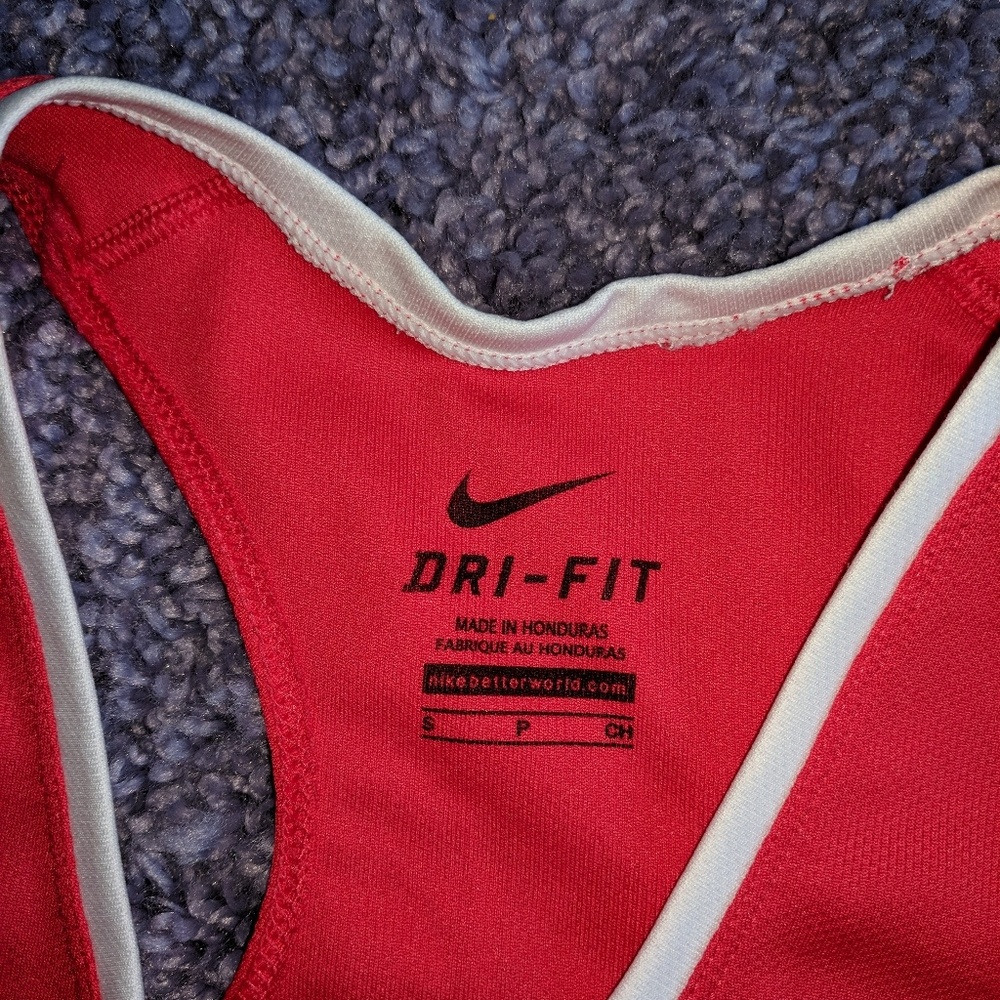 Nike Red Workout Top - Picture 2 of 6
